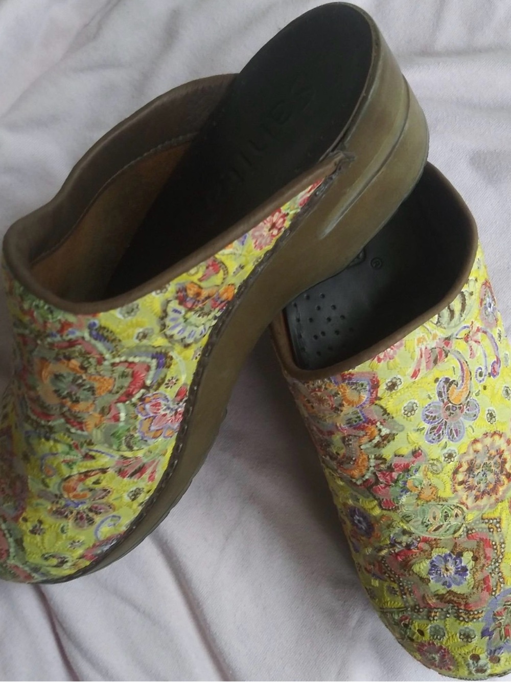 Sanita Original Danish Clogs 39 Yellow Vegan